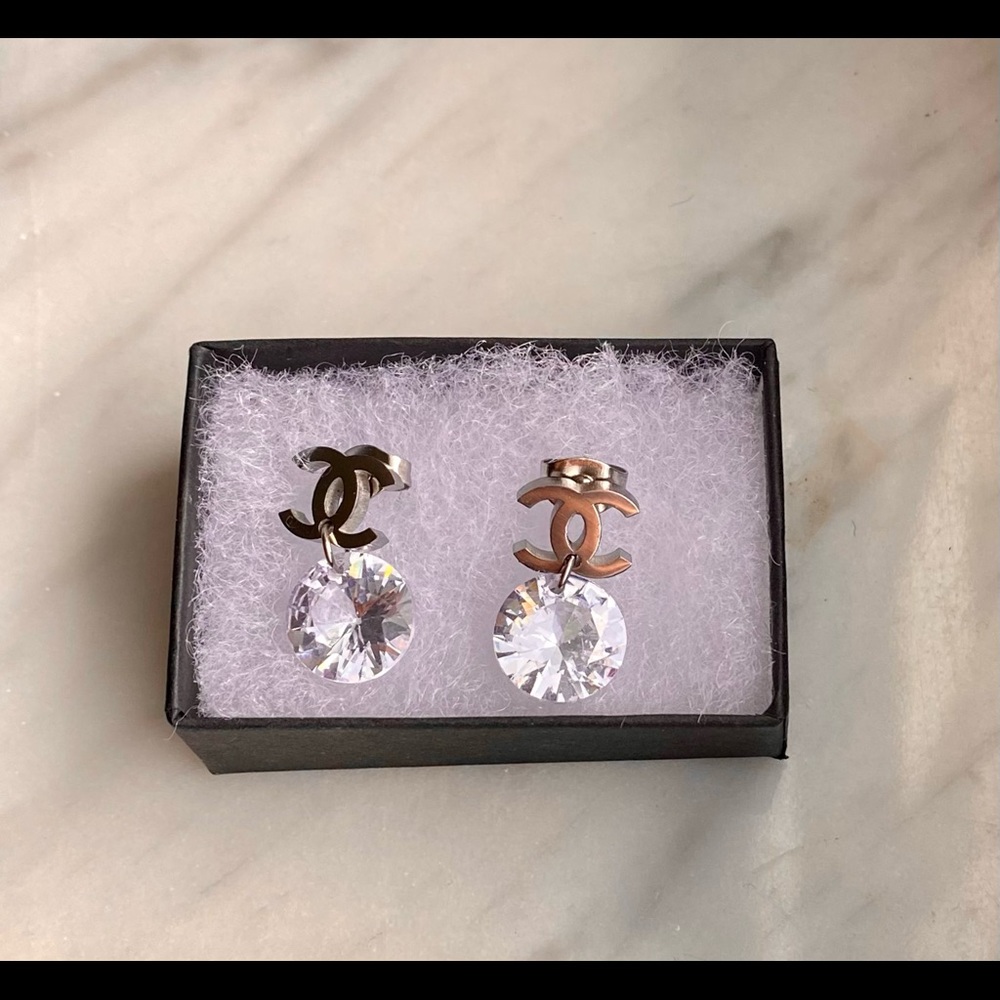 Double C earrings